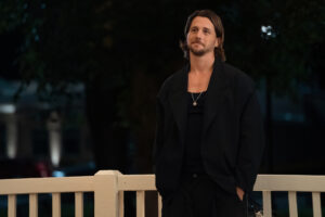 RANSOM CANYON SEASON 2. Ben Robson as Oliver in Episode 201 of Ransom Canyon Season 2. Cr. Jeff Neumann/Netflix © 2025